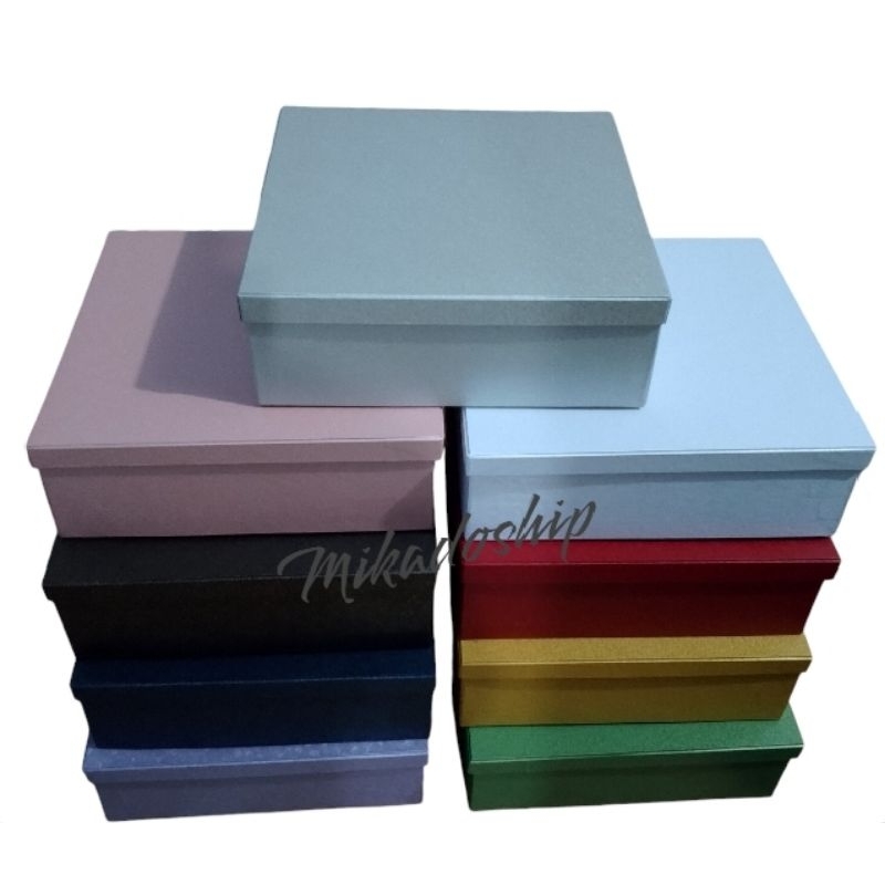 

gift bok/kotak kado 30x30x10cm