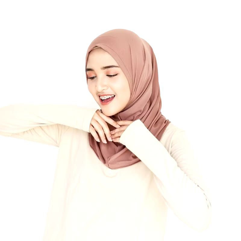 hijab pamela bergo sport