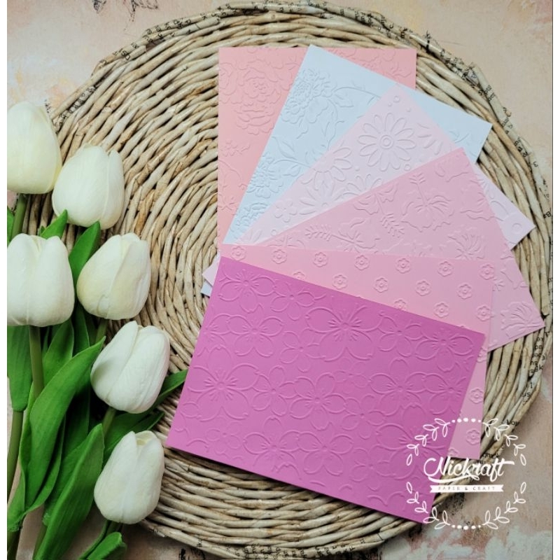 

EMBOSS PAPER MOTIF BUNGA SET WARNA PINK DOFF