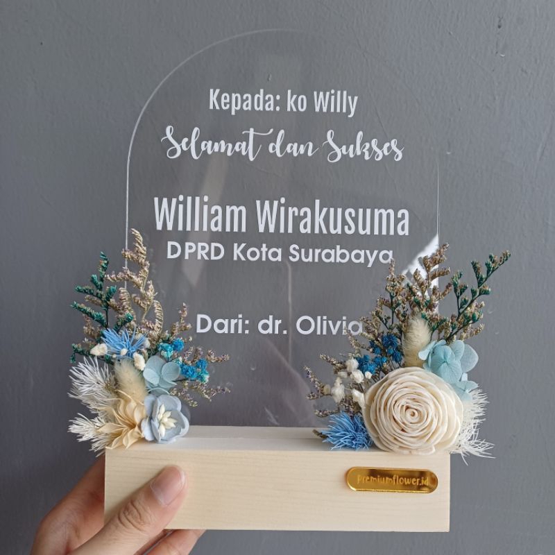 custom acrylic gift akrilik bunga kering kado wisuda ulang tahun pacar / teman pembukaan toko cafe h
