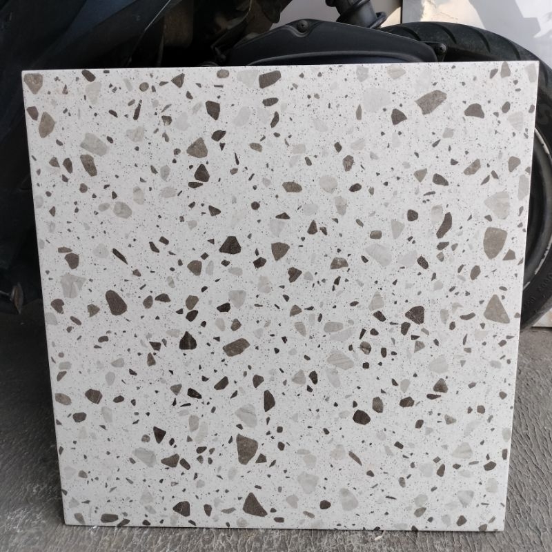 KERAMIK KAMAR MANDI KASAR KIA JANERO GREY 50X50 KW1