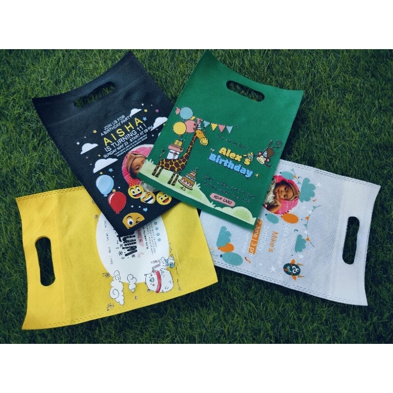 

ukuran 20 x 26 cm tas ulang tahun custom oval,kantong spunboand/