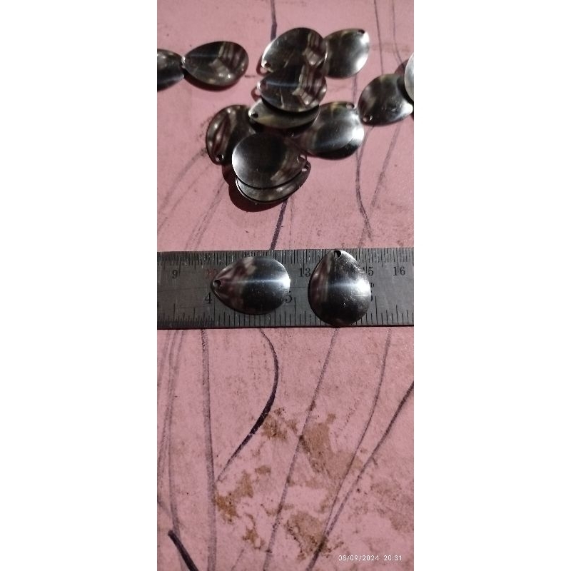 1 bungkus(50 pcs)2.5 cm  blade bulat spiner getar ala KAMVRET LURE