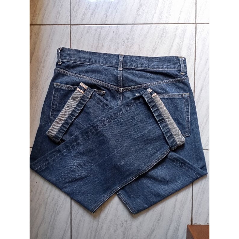 Uniform Bridge selvedge