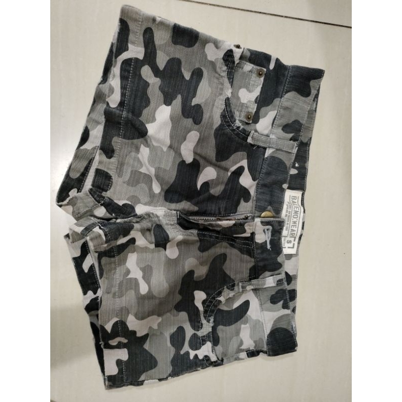 preloved baleno celana pendek wanita