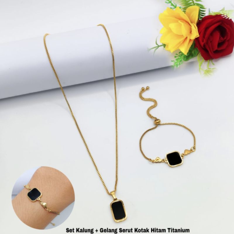 Set kalung + gelang serut kotak hitam titanium fashion wanita