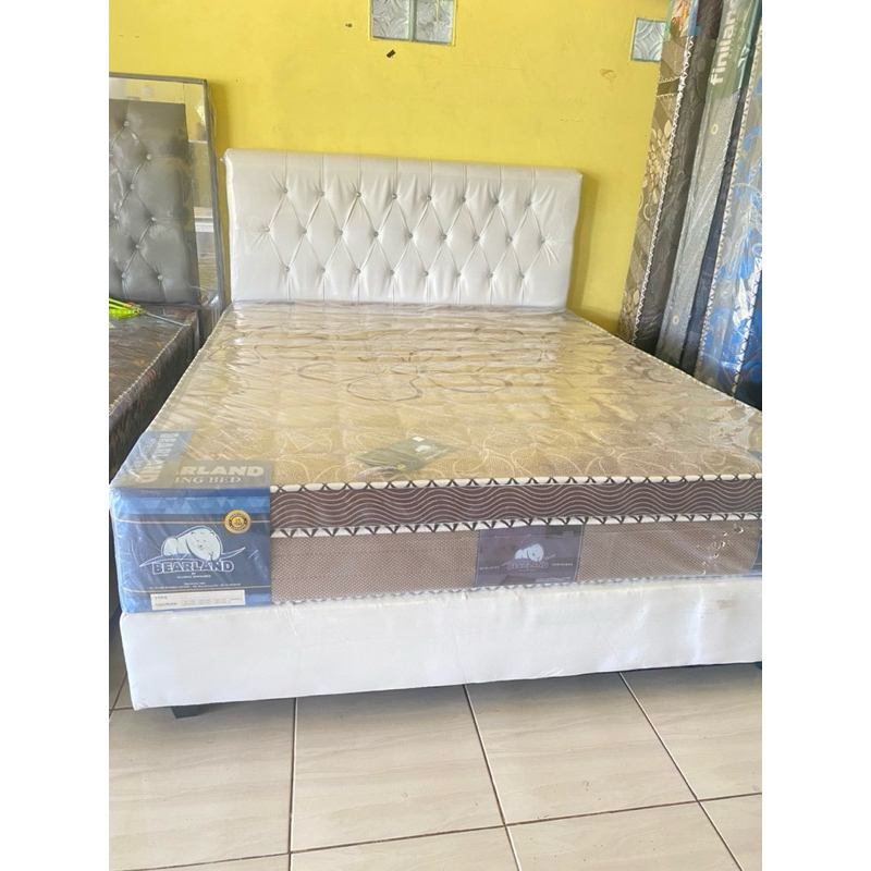satu set dipan sandaran dan springbed bearland lis 3 ukuran 160x200