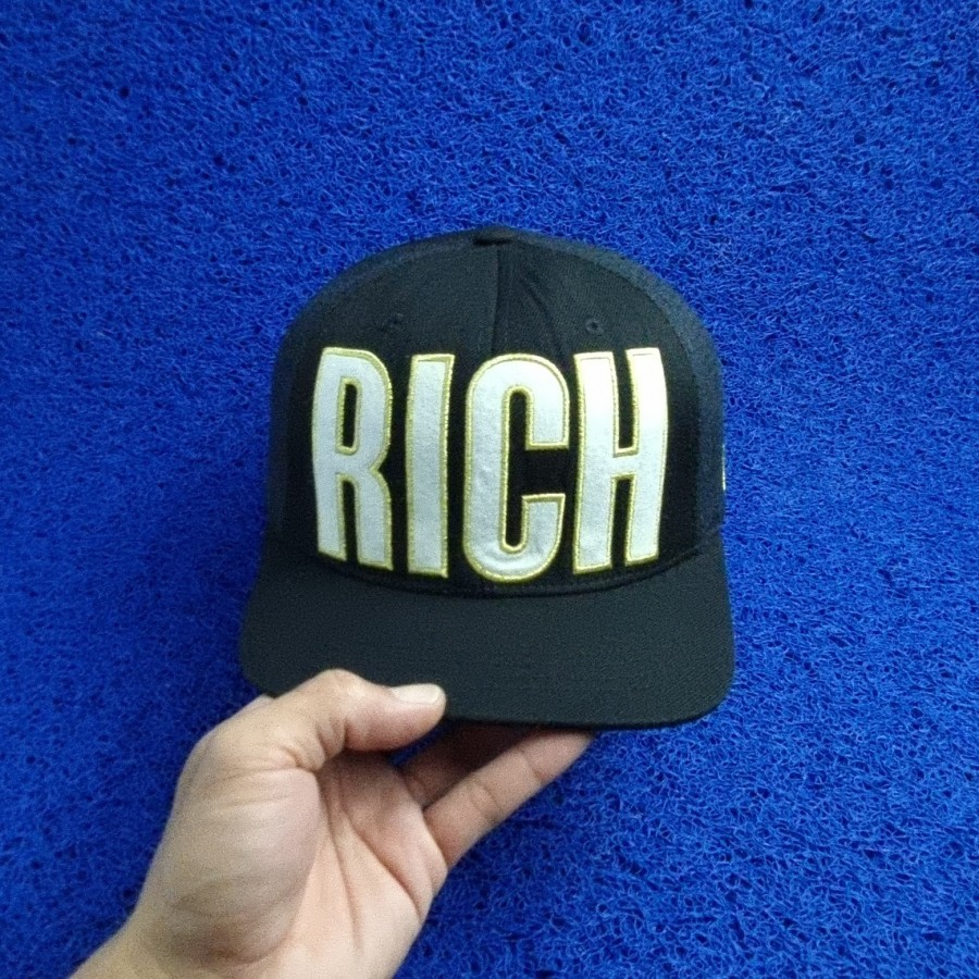 topi pancoat snapback RICH