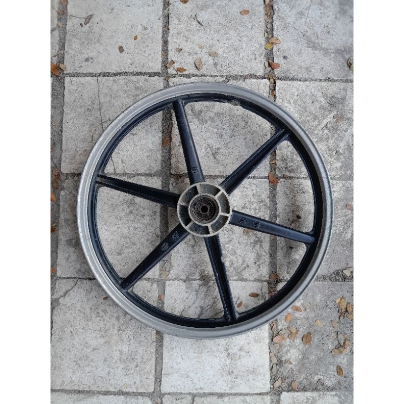 Velg bintang depan Honda Supra x lama Venom