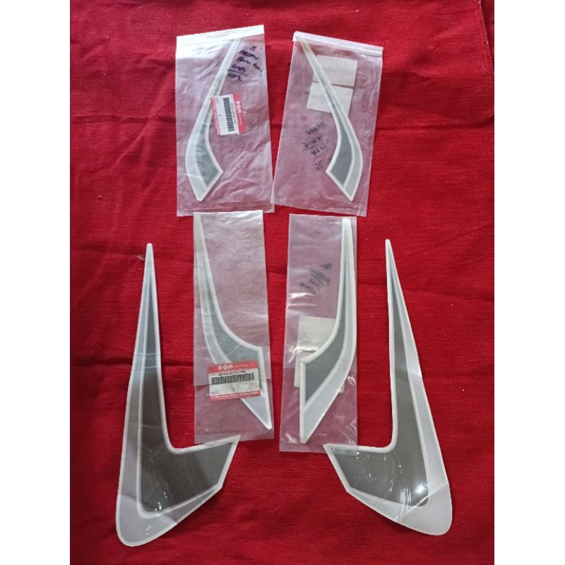 striping stiker suzuki thunder 125 old 2004