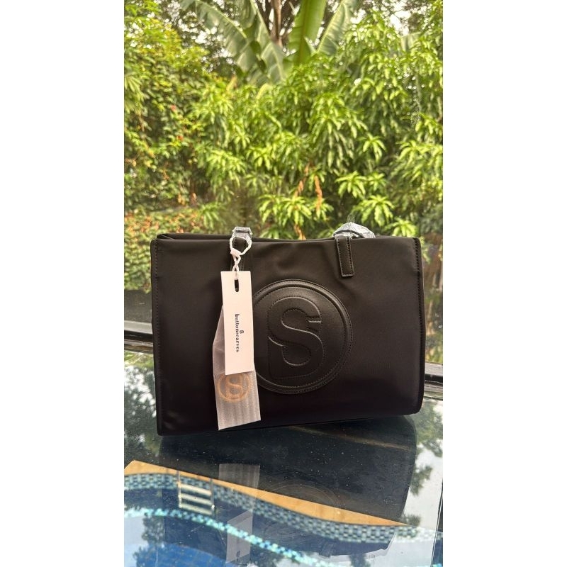 Aaliya Totebag Buttonscarves