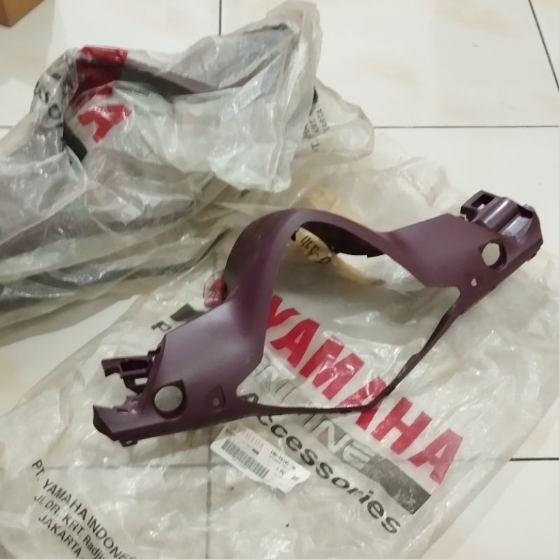 Cover handle batok kepala speedometer belakang mio soul ungu tua magenta | 14D-F6145-30 ori original