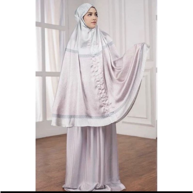 BUTTONSCARVES THE EEMAN PRAYER ROBE - MAUVE ORIGINAL NEW AS IS