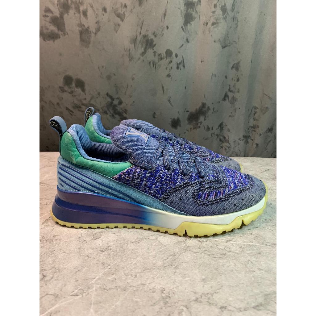 Sepatu Sneakers Louis Vuitton Second Branded Size 40/25cm