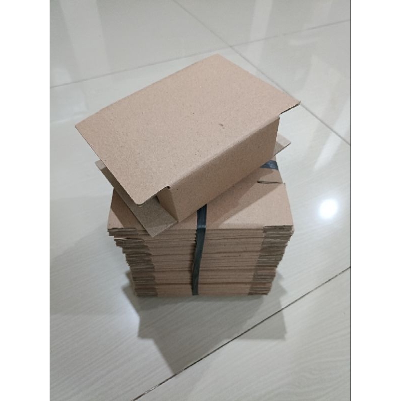 

Karton Box Polos Uk: 11,x5x11cm, 1 Ikat Isi 25 Pcs