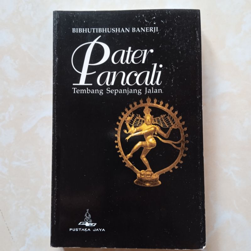 Pater Pancali tembang sepanjang jalan - Bibhutibhushan Banerji