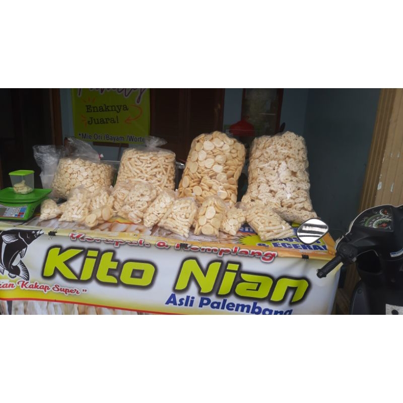 

KERUPUK IKAN KEMPLANG PALEMBANG GROSIR PEDAGANG 5KG