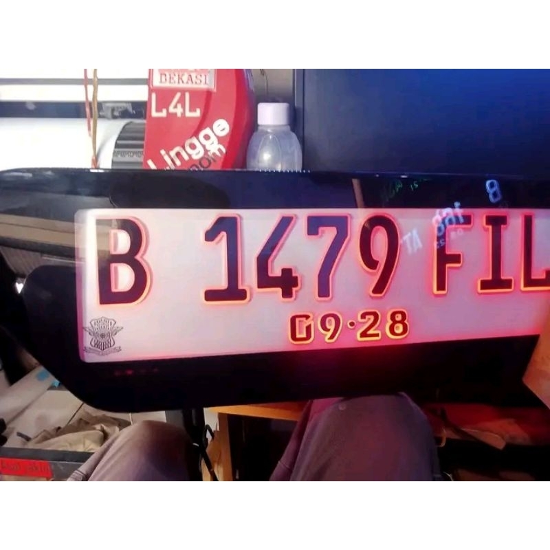 plat mobil variasi cover pake lampu leeds  1pasang