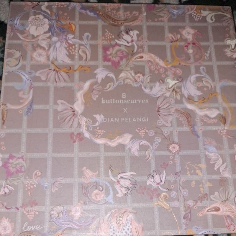 BUTTONSCARVES AUTOGRAPH 1 DIJON