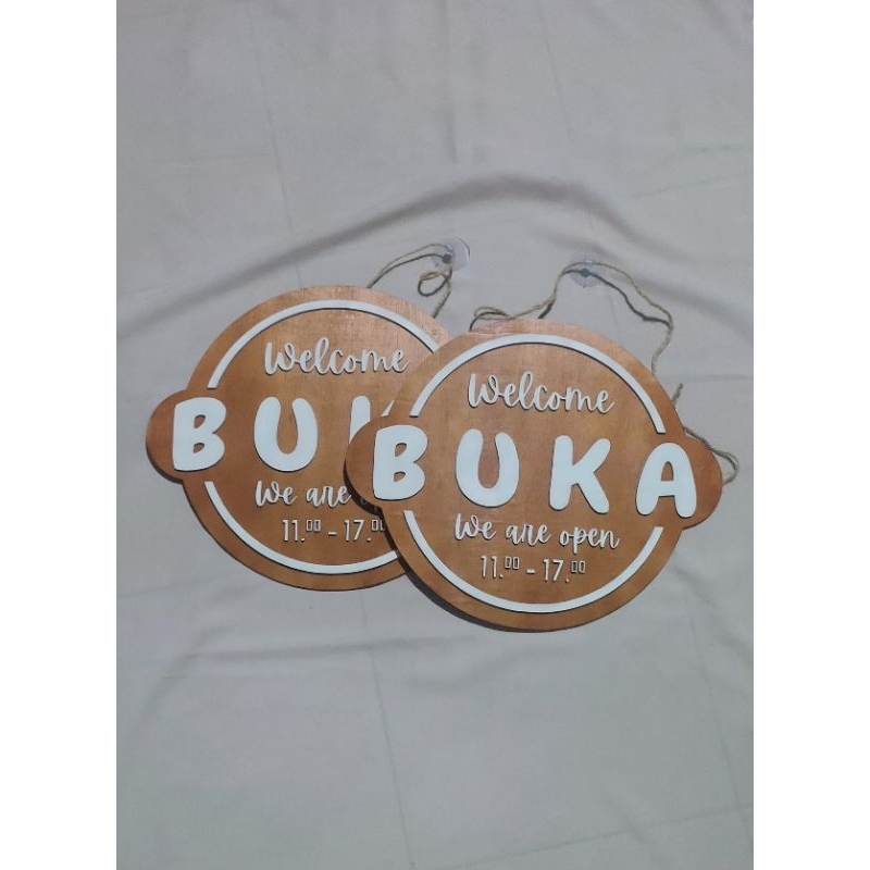 

PAPAN BUKA TUTUP SIGNAGE OPEN CLOSE KAYU MDF PLYWOOD TIMBUL ESTETIK BOLAK BALIK 2 SISI