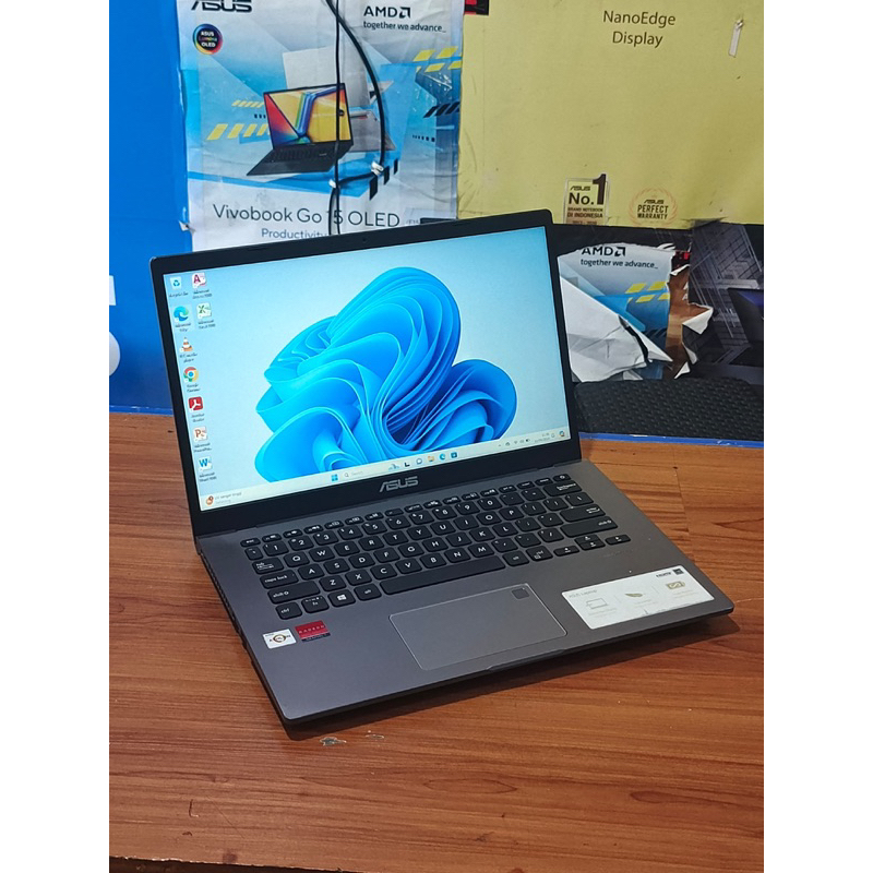 Laptop Asus Vivobook X409DAP Amd Athlon silver 3050U with radeon prachics