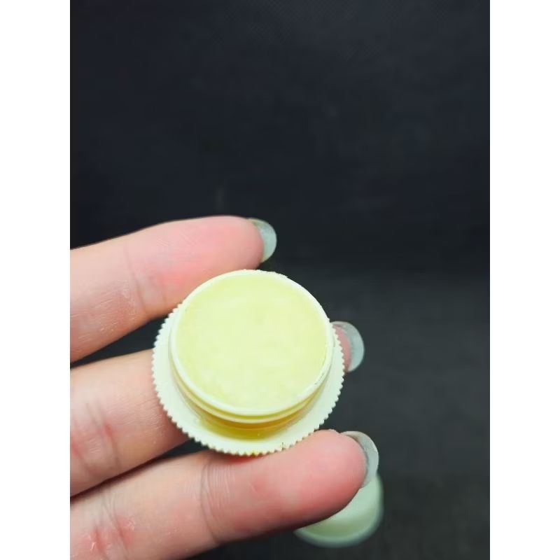 Charming Ragged Heart Wax, Ajahn O