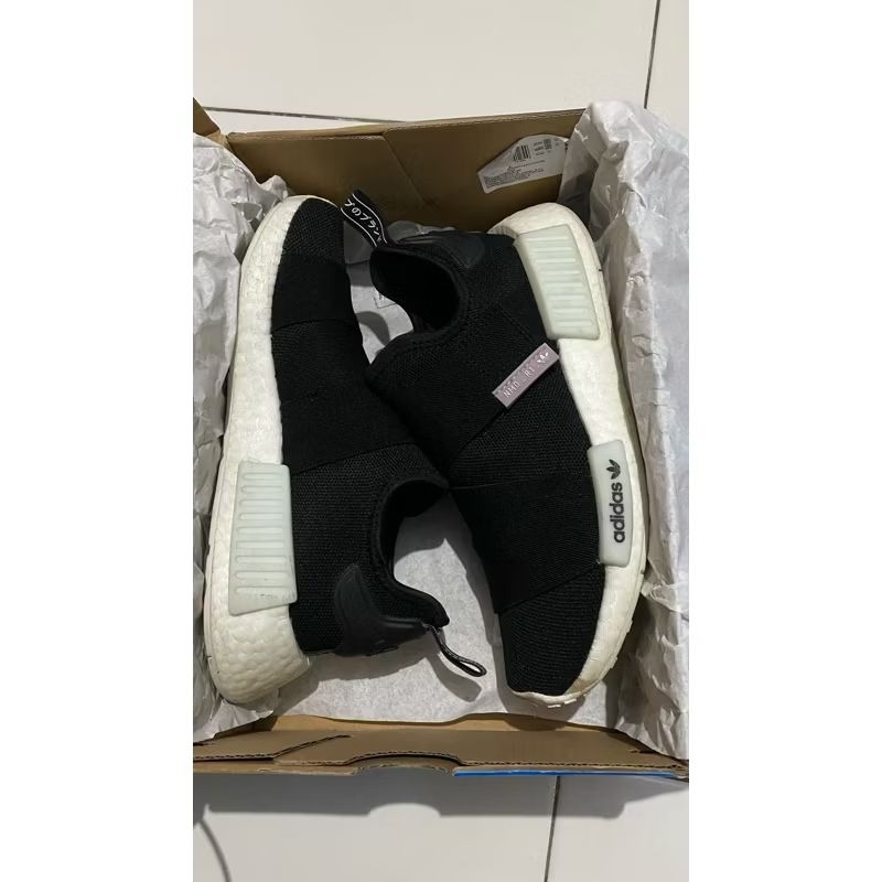 Preloved Sepatu Adidas NMD_R1 uk 38 Original