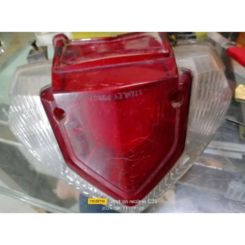 Reflektor cover lampu stop belakang yamaha Vega ZR ori