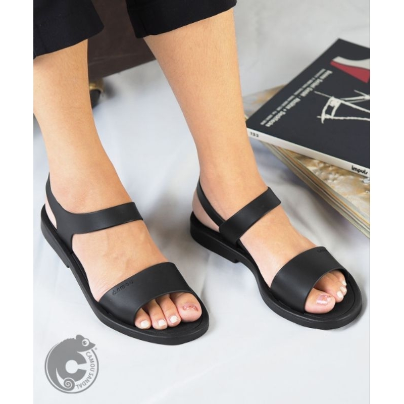Neti Blackberry Sandal Wanita Dari bahan perpaduan karet dan plastik