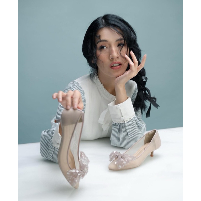 Preloved Ittaherl jewel size 39