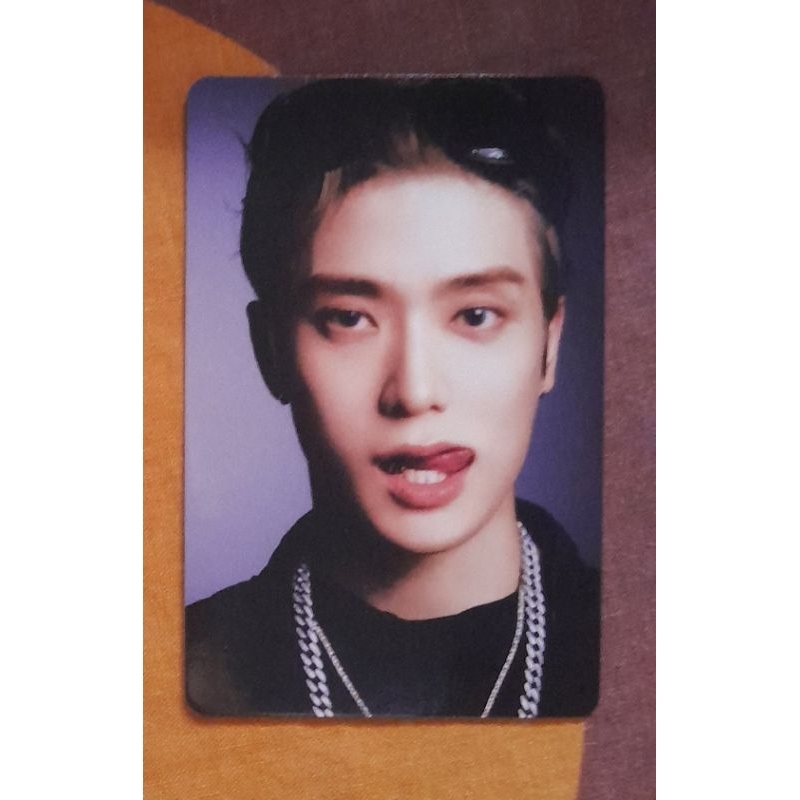 BOOKED PC JAEHYUN || baca desk