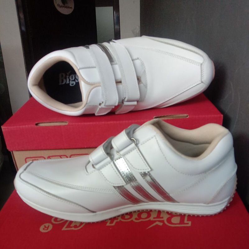 Sepatu golf caddy best seller