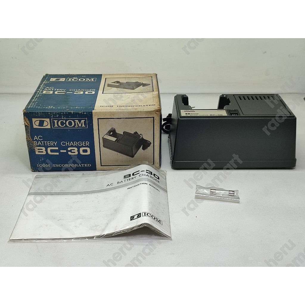 ICOM BC-30 BC-35 Desktop Charger for ICOM IC-2 IC-02 IC-2GA Series