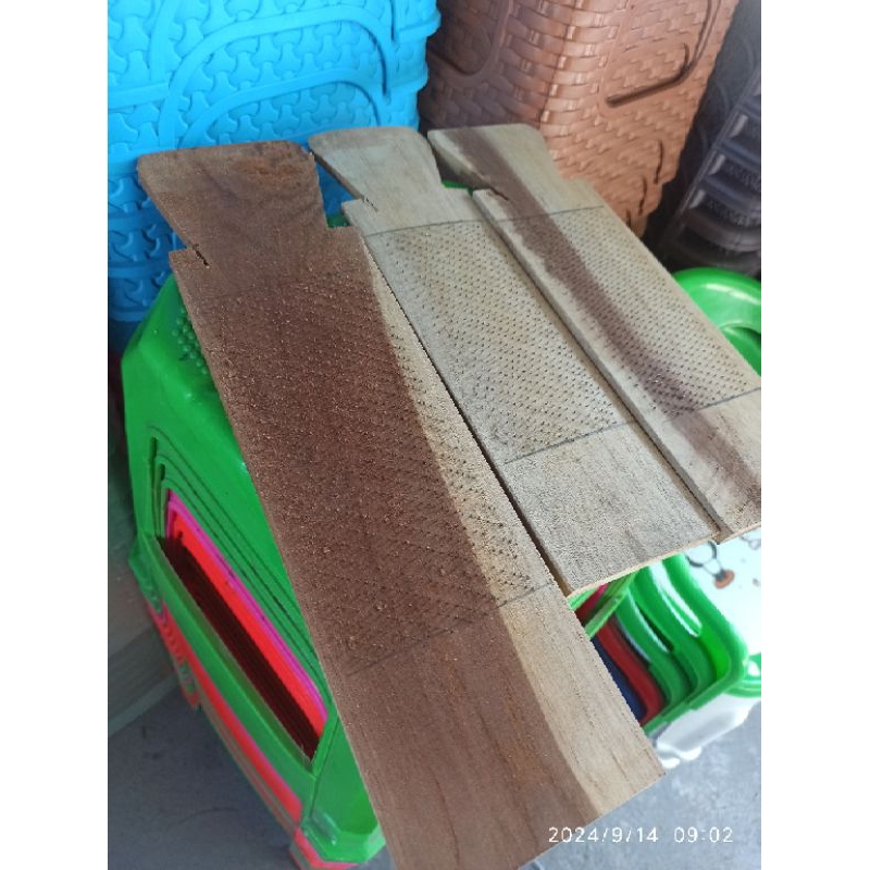 Parutan kayu,parut kelapa kayu.parut kelapa