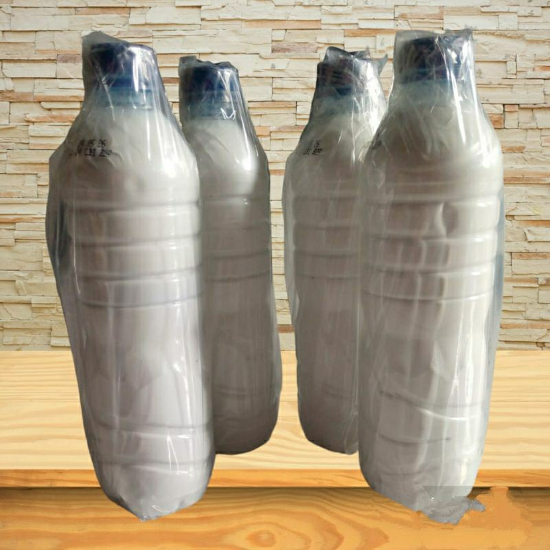 

Latek/Lem Getah Karet Medan Per Kemasan Botol Air Mineral 600 Ml