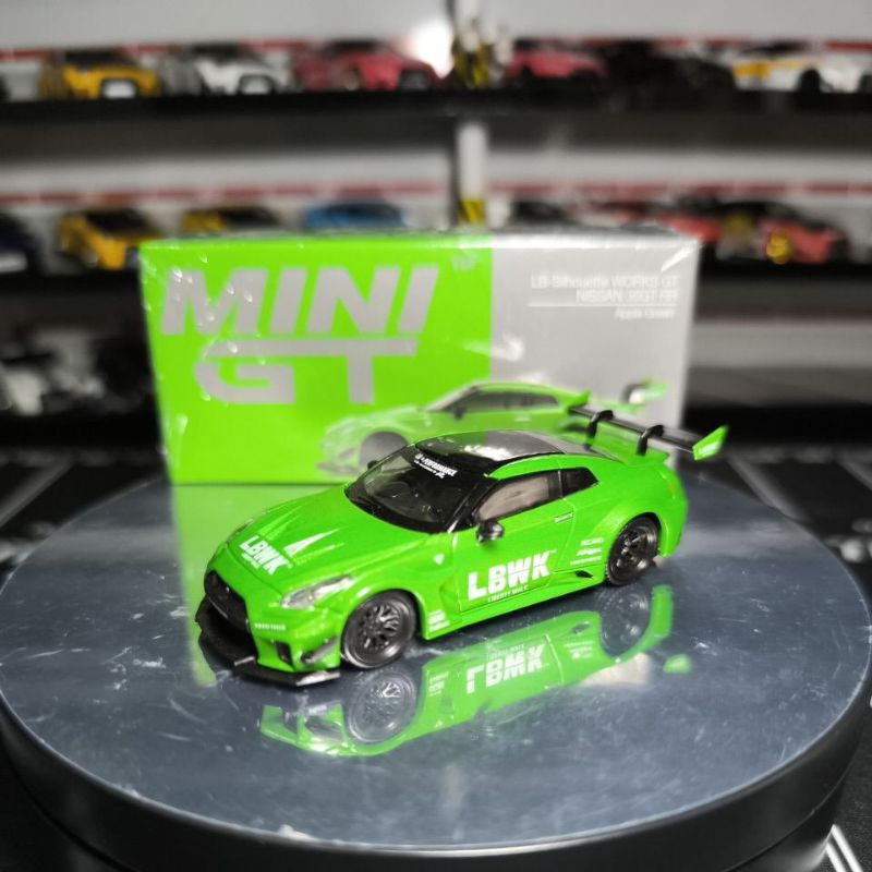 mini gt nissan gtr r35 apple green #437