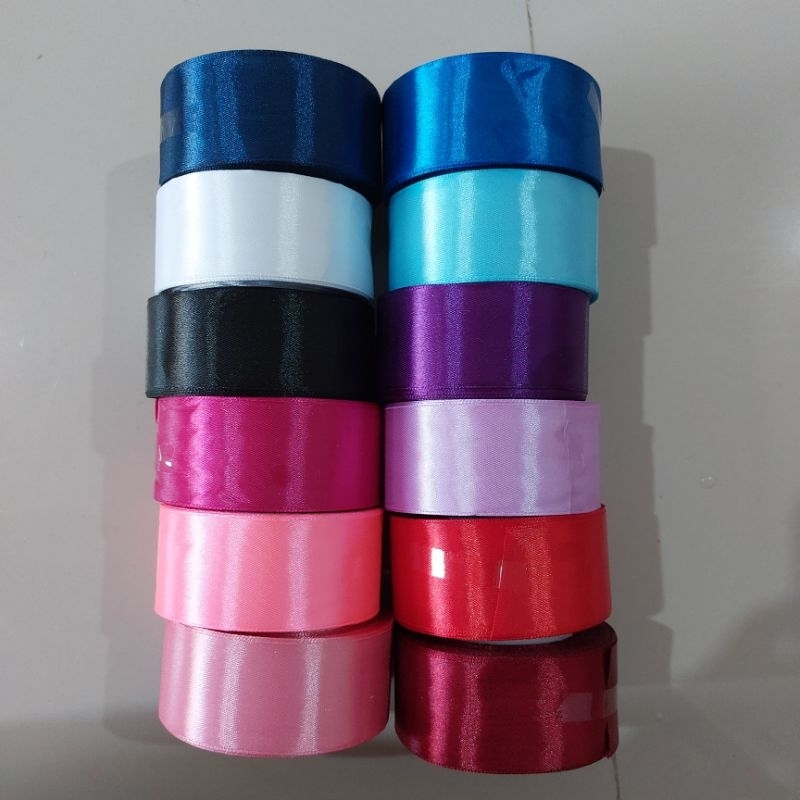 

1 ROLL PITA SATIN 4CM UNTUK BUKET BUNGA PITA SATIN WARNA