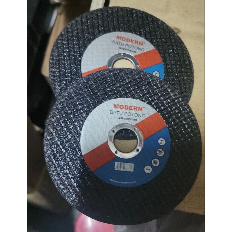 Batu Gerinda Potong Merk Modern 4"