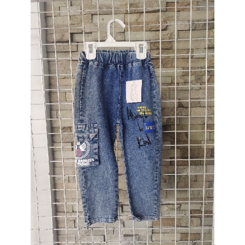 Celana jeans anak cowok 4-5 tahun