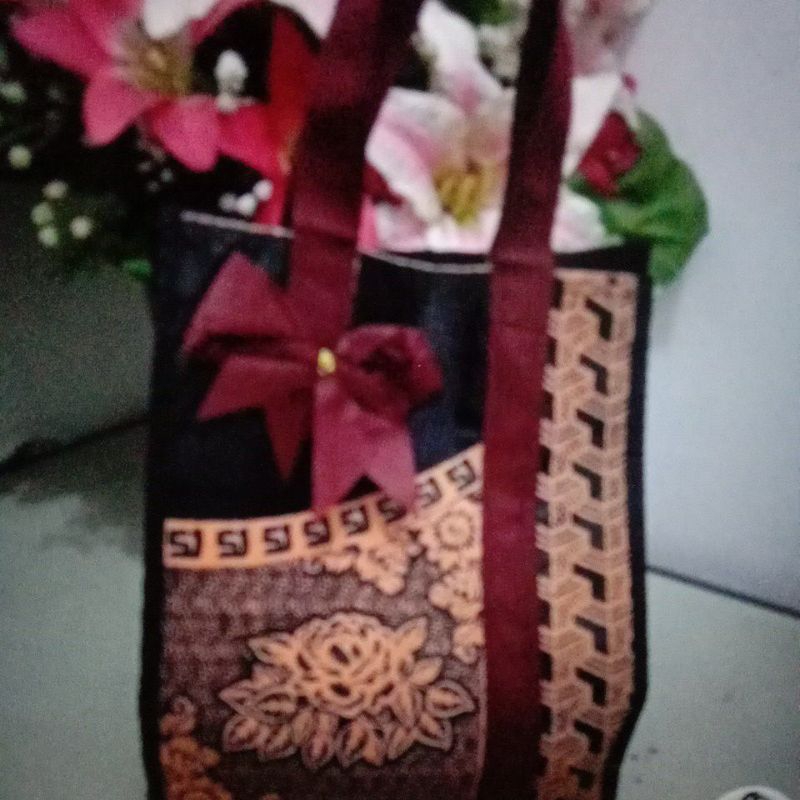 

tas hajatan batik mewah Setyo Joyo (NSS) box 22