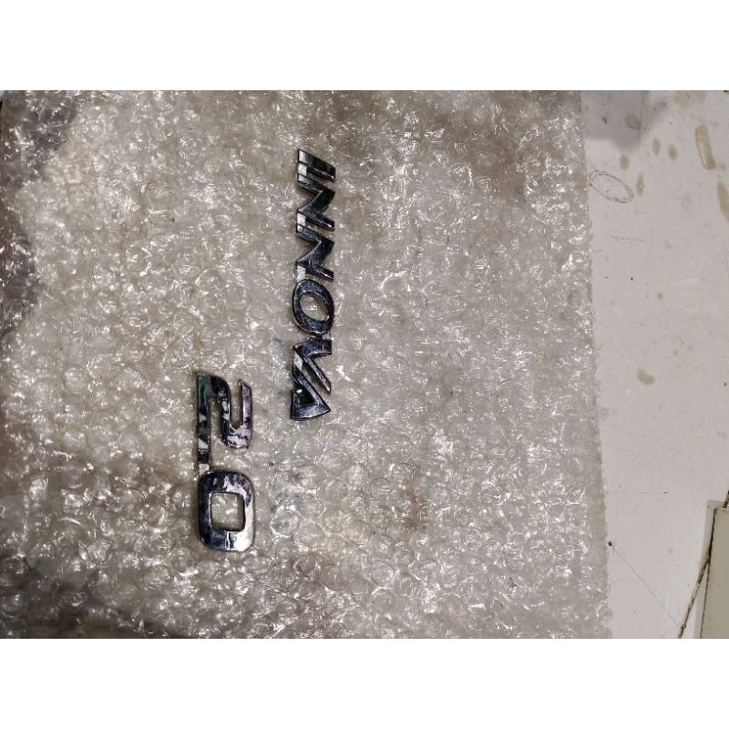 logo emblem Innova 2.0 original copotan mobil