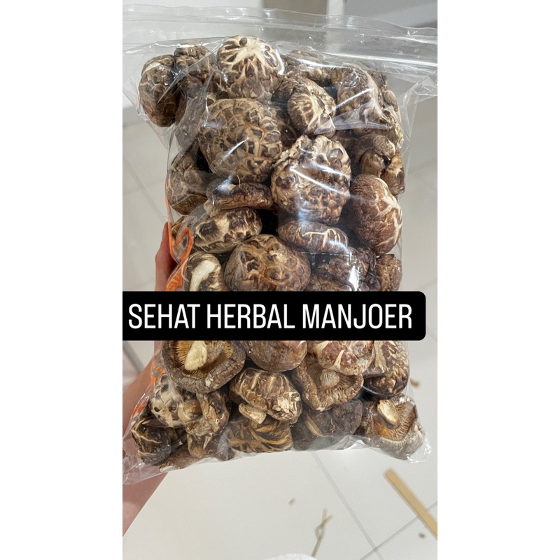 

Dried Shitake Mushroom | Jamur Shitake Kering ukuran kecil ( tidak terlalu kecil ) 250gr - 500gr kualitas bagus