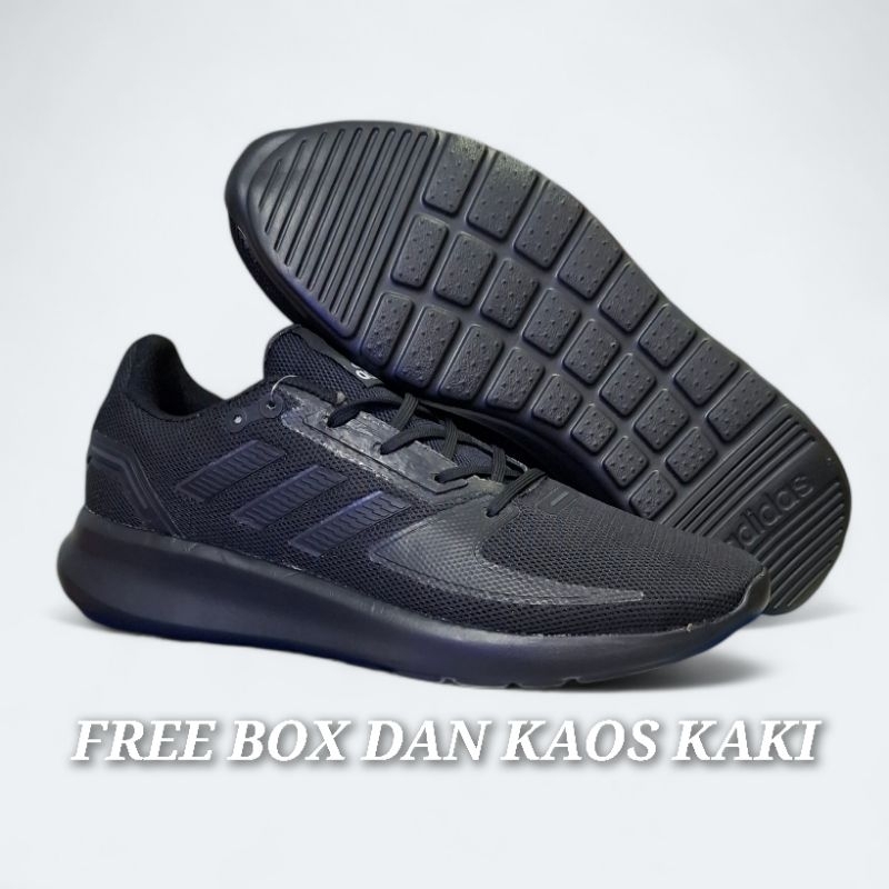 Sepatu Adidas Runfalcon Sepatu Pria Dan Wanita Full Hitam Sepatu Sekolah Hitam Sepatu Olahraga Pria 