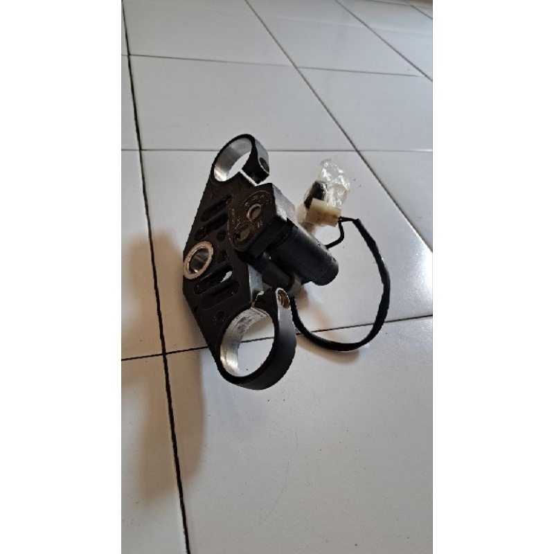 Triple Clamp R15 V3