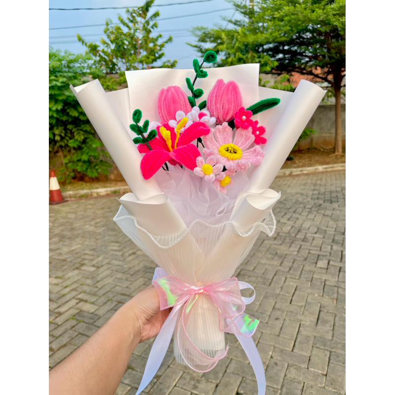 bunga kawat bulu pink