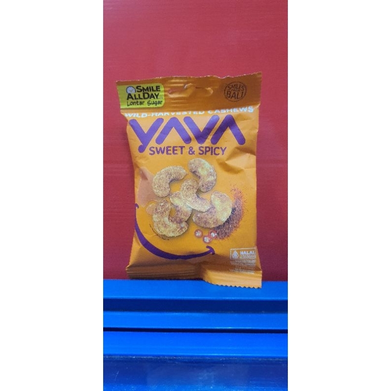 

Yava Wild-Harvested Cashews 35gr