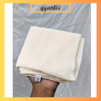 Kerudung Segiempat model Paris Polos Jadul bahan premium warna vanilla cream