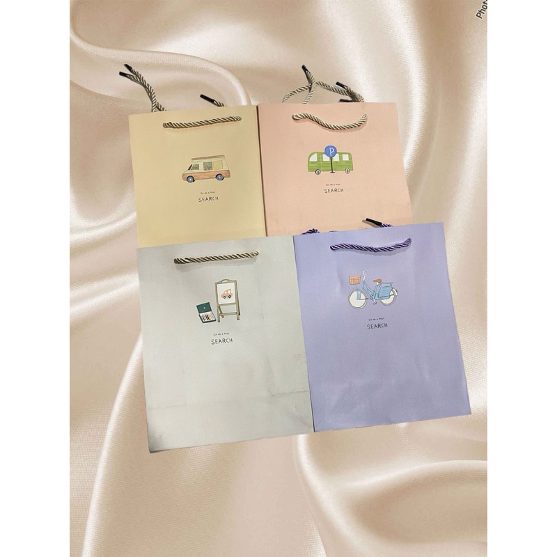 

paper bag| paper bag karakter lucu gemoy|tempat hampers| wadah hadiah|tas kertas