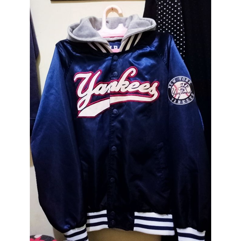 varsity Yankes mlb