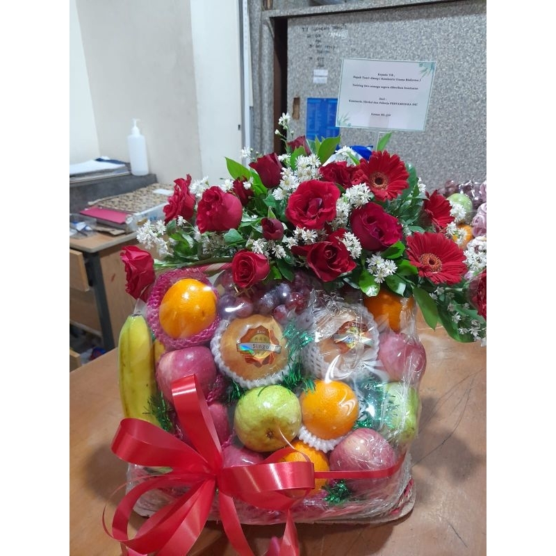 

Parsel Buah Mix Bunga L